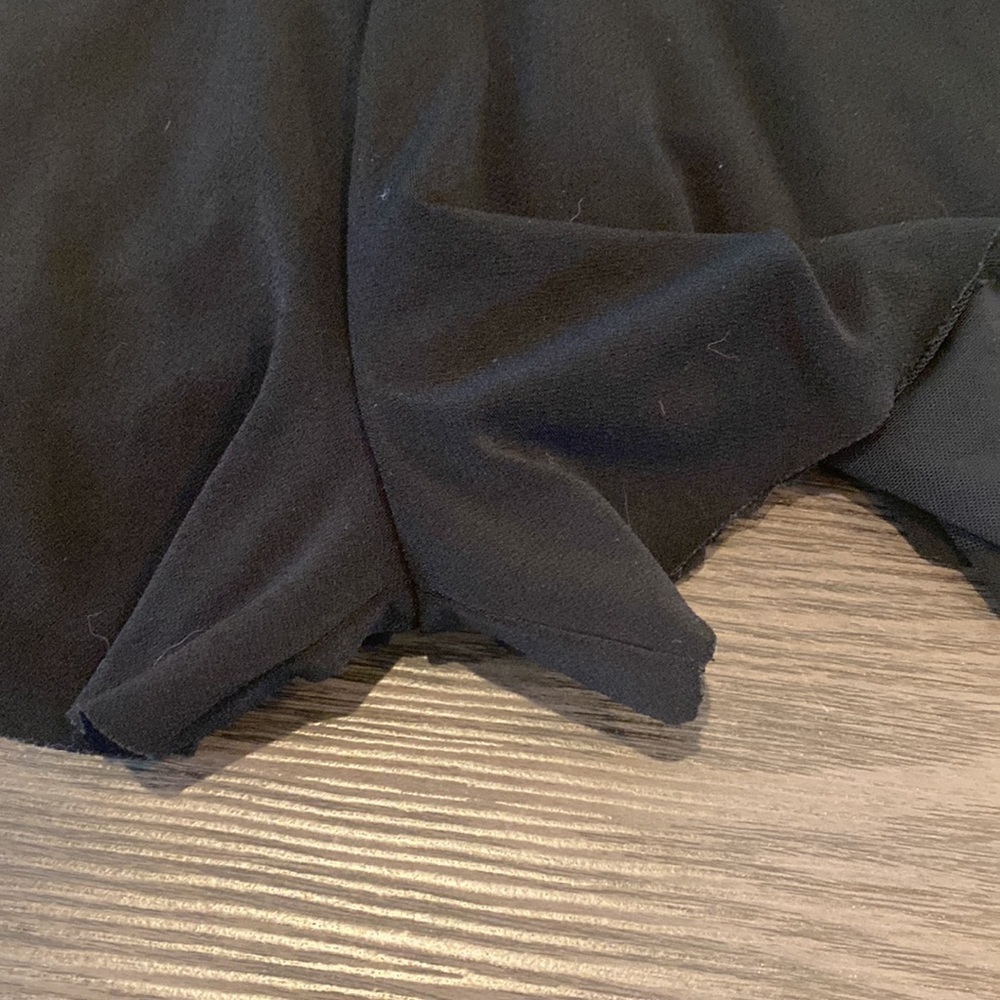 Kimchi Blue black sleeveless romper. Sz S. Dress/shorts. Scalloped straps. - Picture 11 of 16
